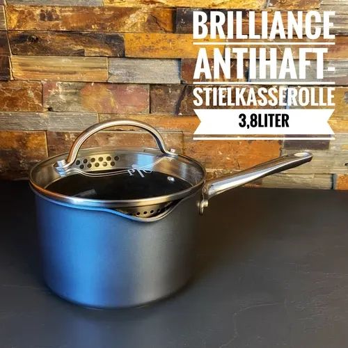 Brilliance Antihaft Stielkasserolle 3,8 Liter von Sandys wildes Steinwerk Brilliance Antihaft Stielkasserolle 3,8 Liter mit Abgießfunktion im Deckel